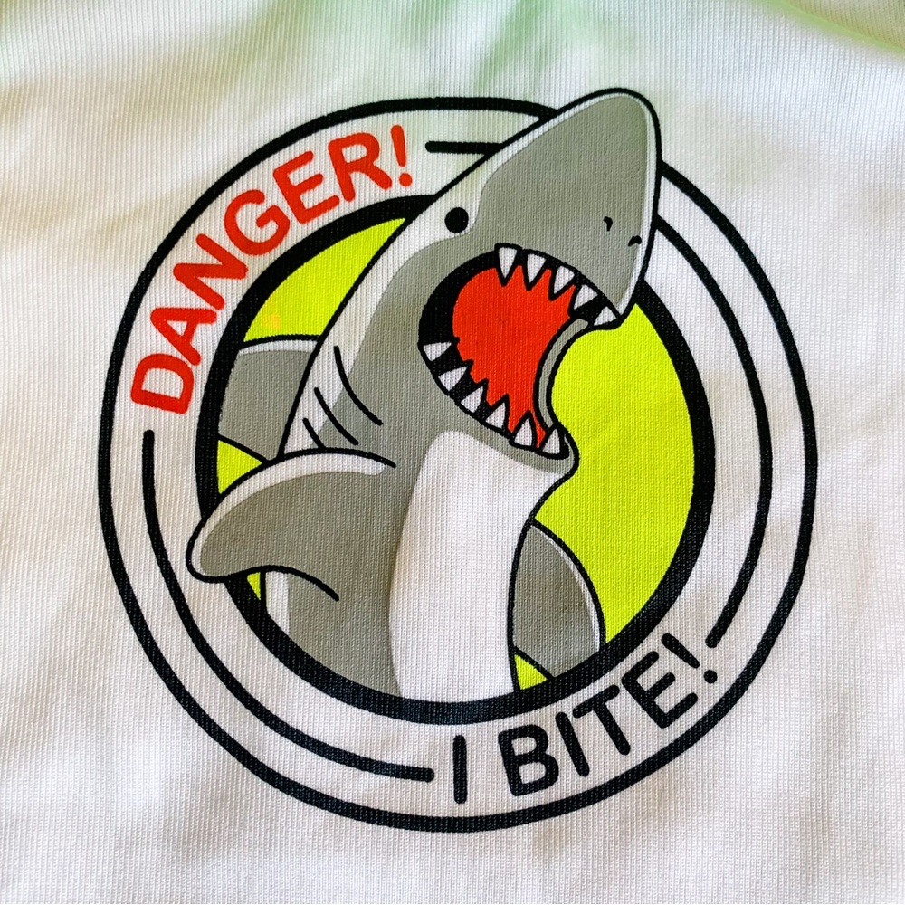 Children’s Place • Rashguard - Picture 3 of 5